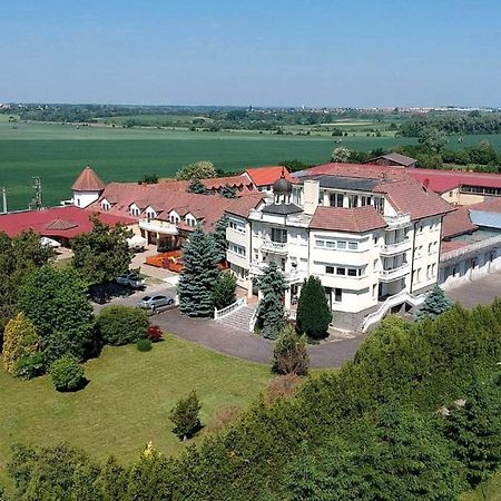 Penzion Pegas Bratysława Zewnętrze zdjęcie